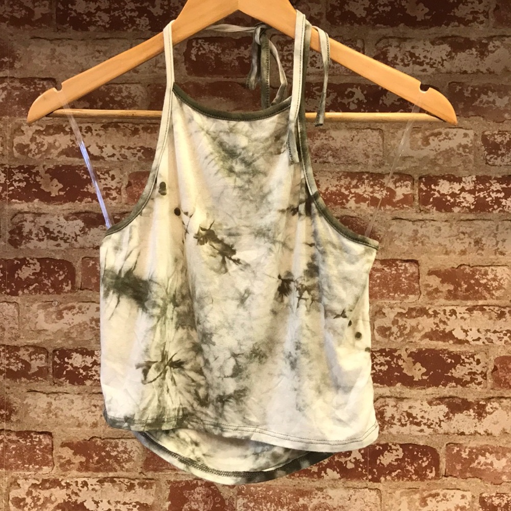 Halter crop top